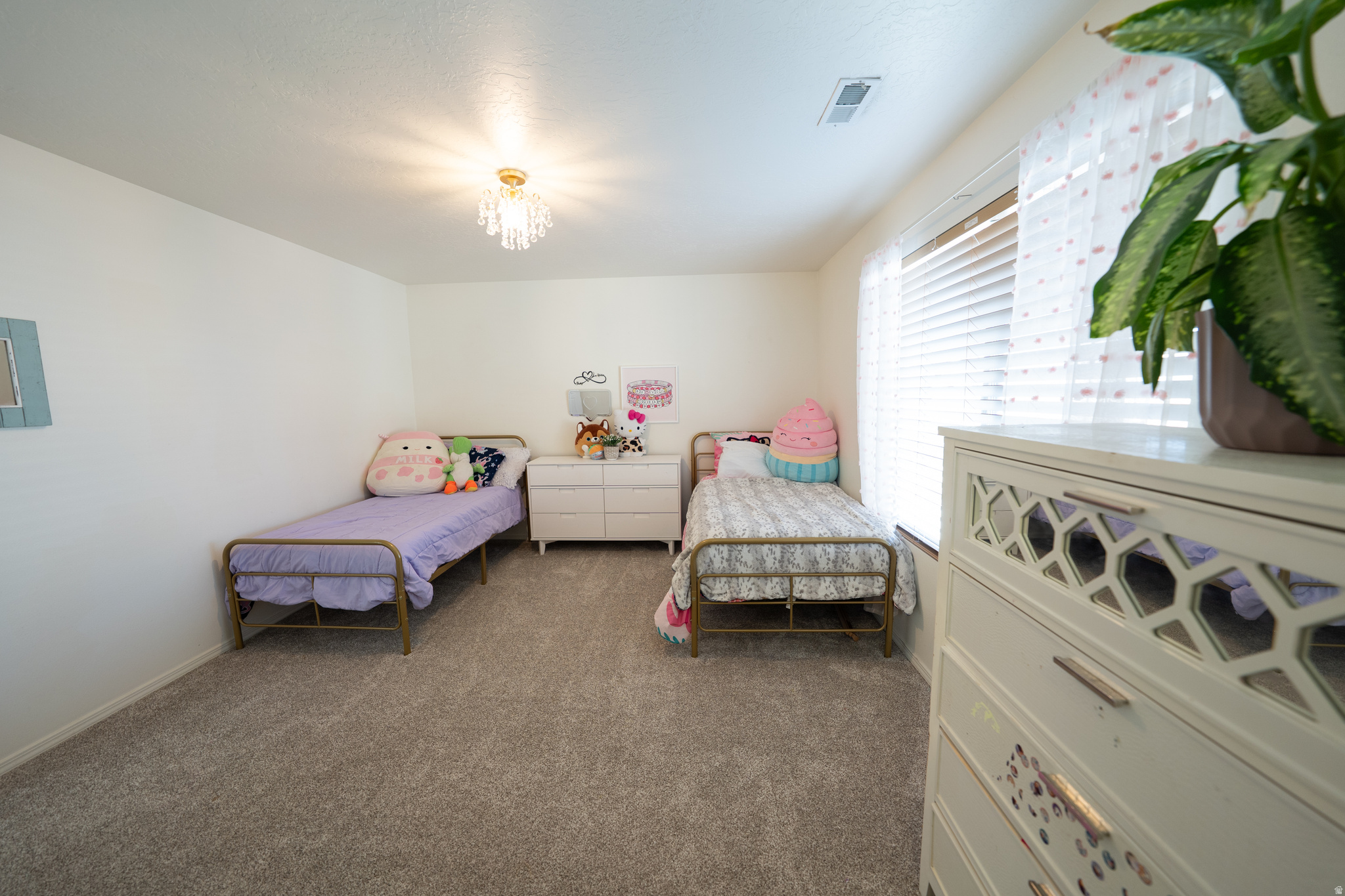 JORDAN WILLOWS - Residential