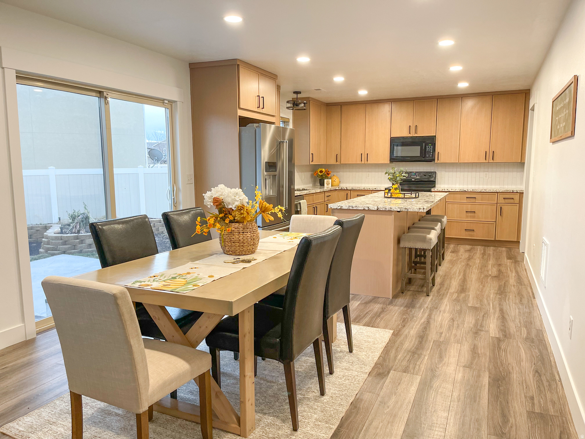 JORDAN WILLOWS - Residential