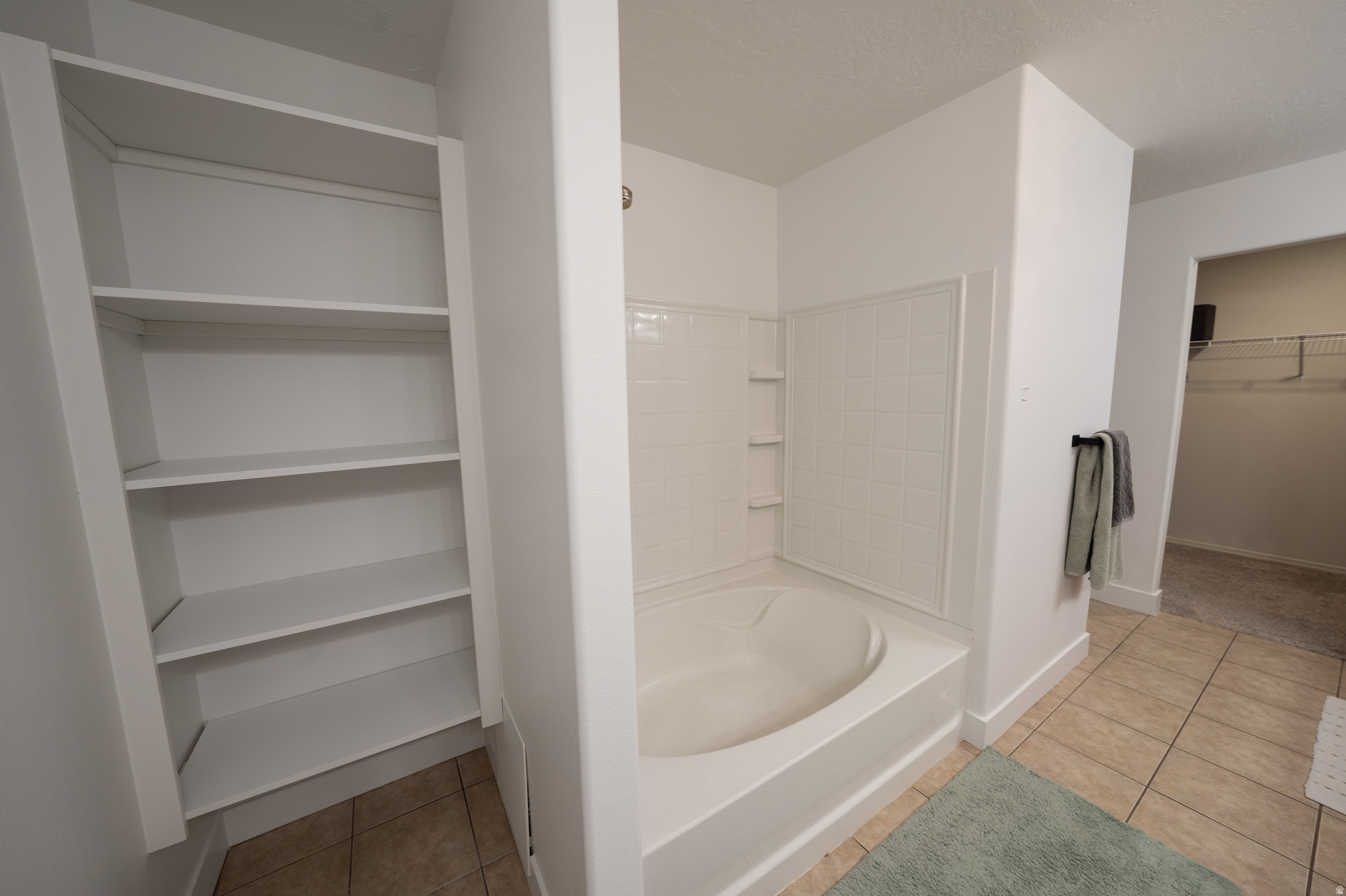 JORDAN WILLOWS - Residential