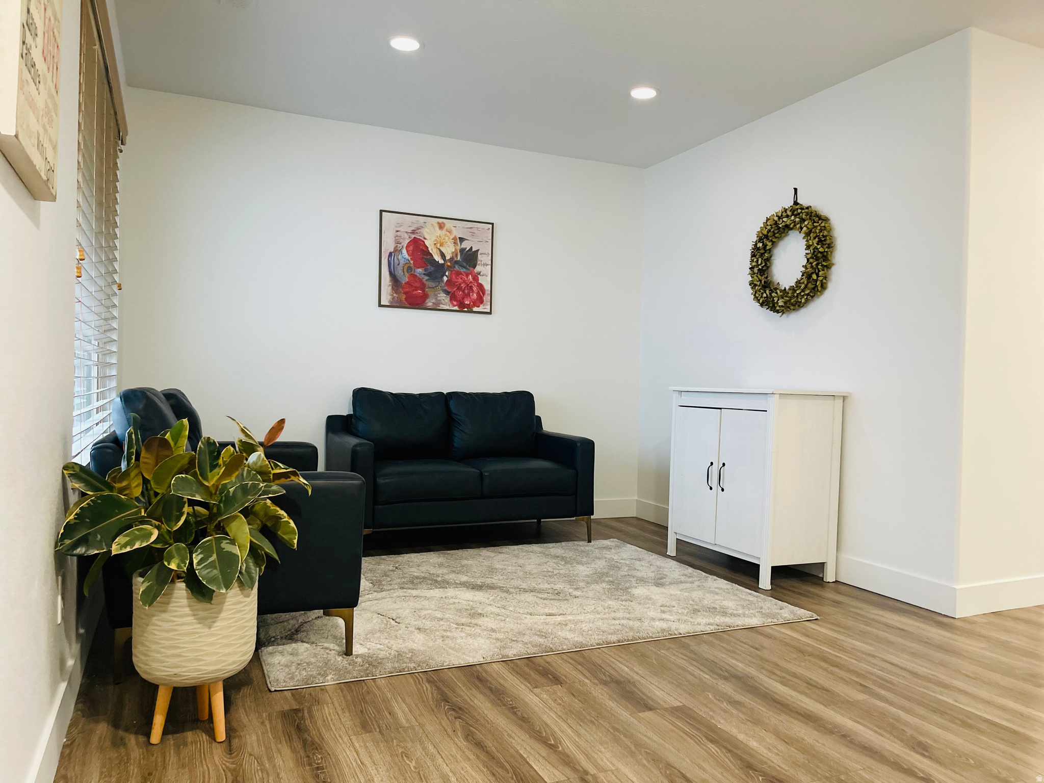 JORDAN WILLOWS - Residential