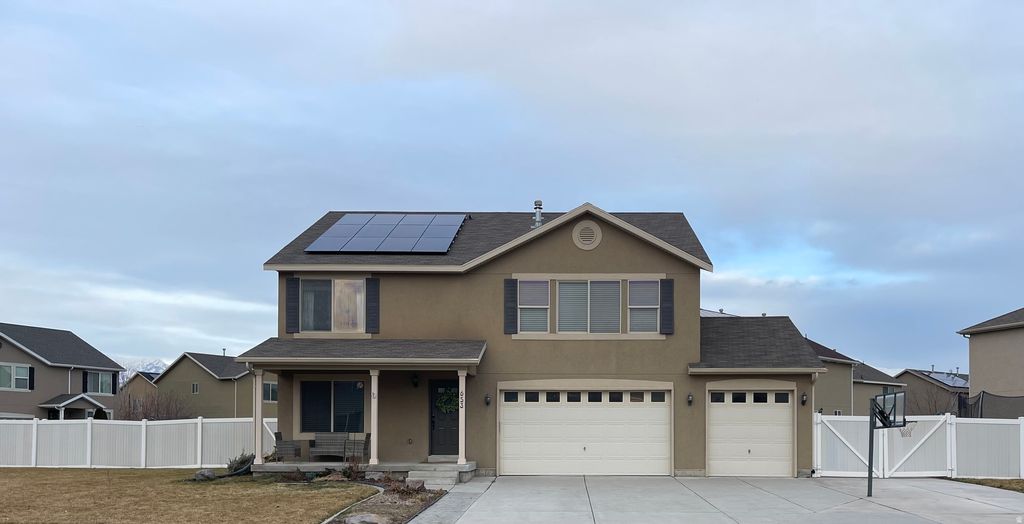 Photo of 653 S WILLOW PARK DR W, Lehi, UT 84043 (MLS # 2137031)