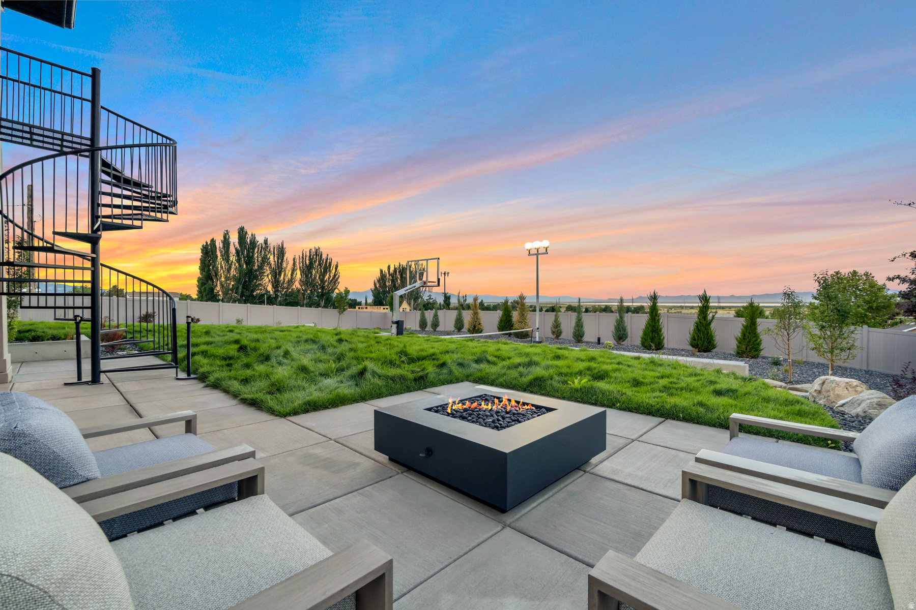 SUMMERHILL LANE - Residential