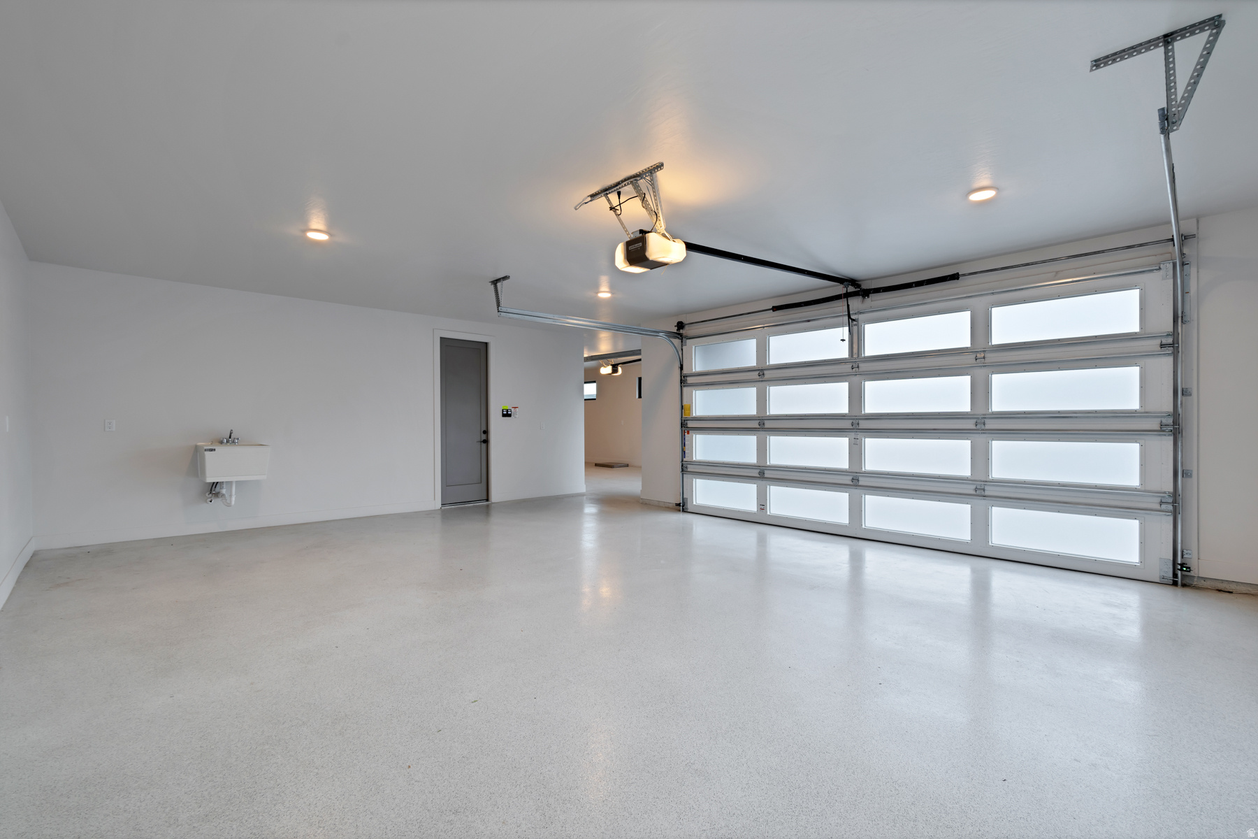 SUMMERHILL LANE - Residential