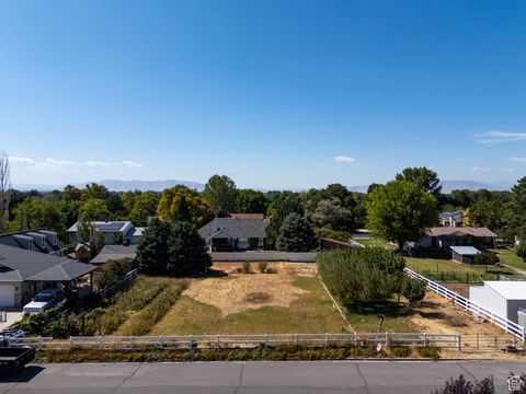 Tiny photo for 775 N 800 E, Mapleton, UT 84664 (MLS # 2113660)