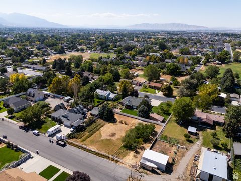 Tiny photo for 775 N 800 E, Mapleton, UT 84664 (MLS # 2113660)