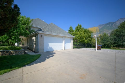 Tiny photo for 500 E 426 N, Alpine, UT 84004 (MLS # 2177937)