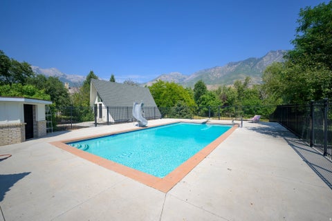 Tiny photo for 500 E 426 N, Alpine, UT 84004 (MLS # 2177937)