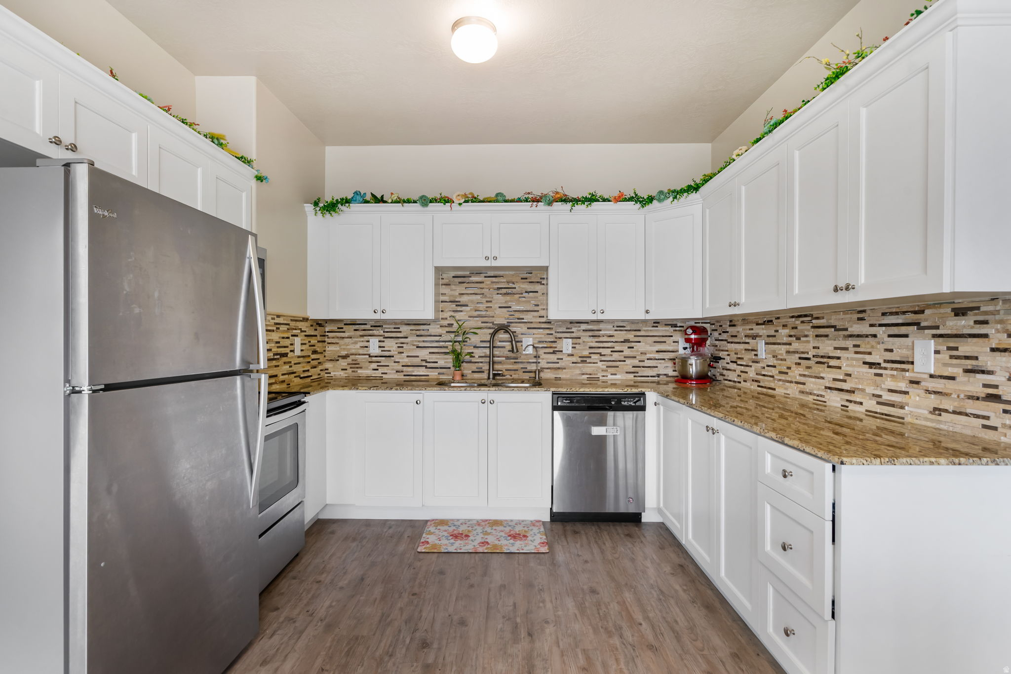 EAGLE POINT - Residential