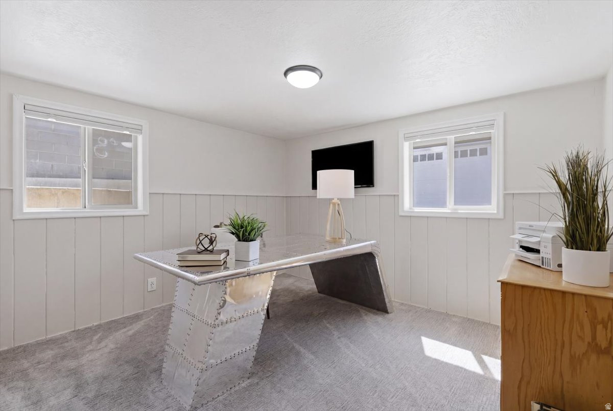 COUNTRY CLUB HEIGHTS - Residential