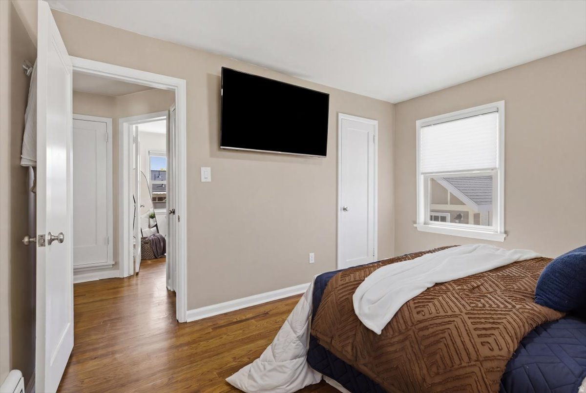 COUNTRY CLUB HEIGHTS - Residential