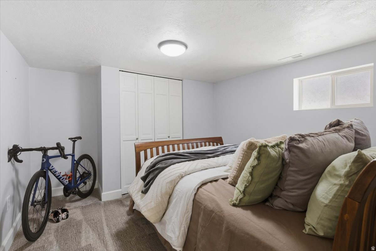 COUNTRY CLUB HEIGHTS - Residential
