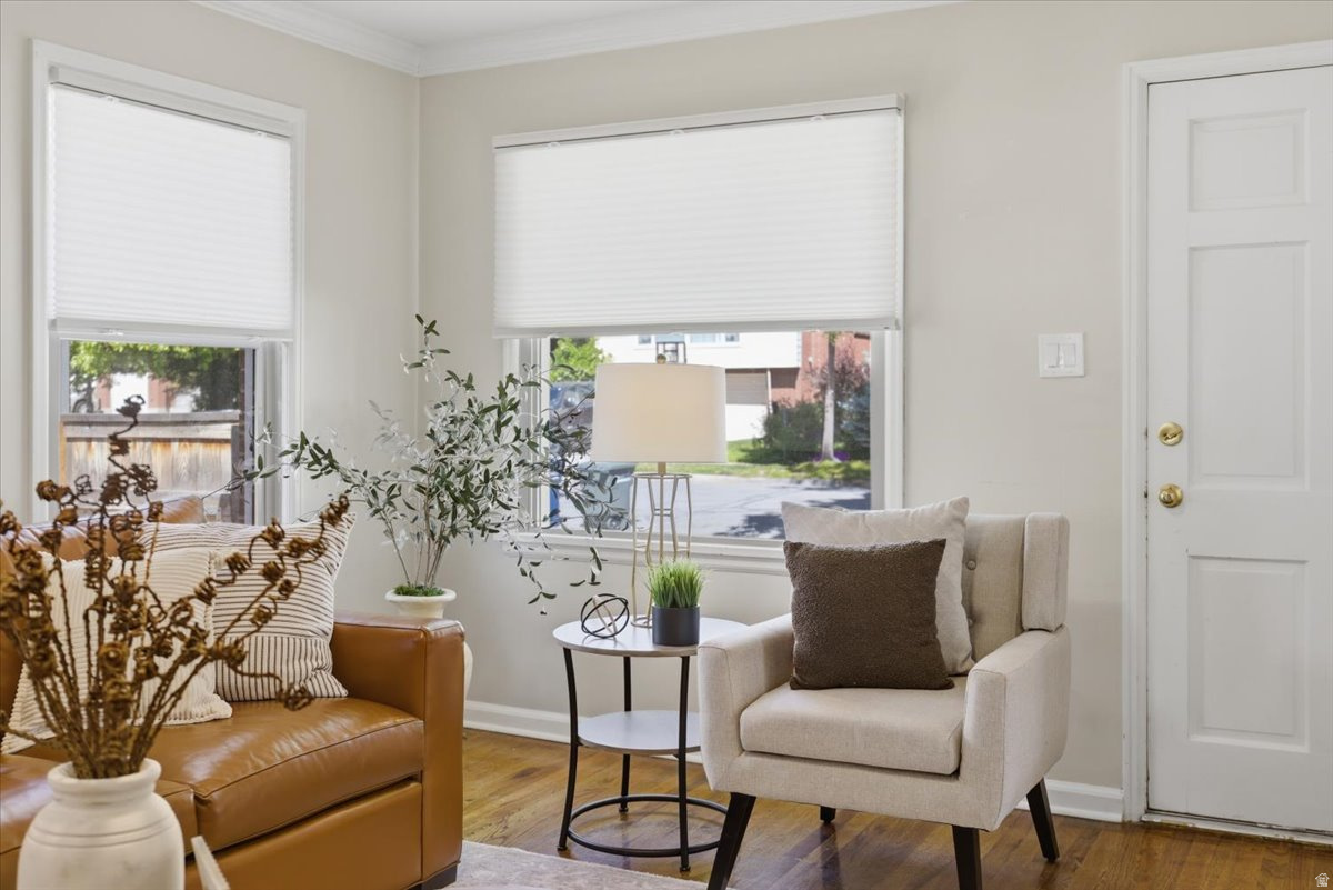 COUNTRY CLUB HEIGHTS - Residential