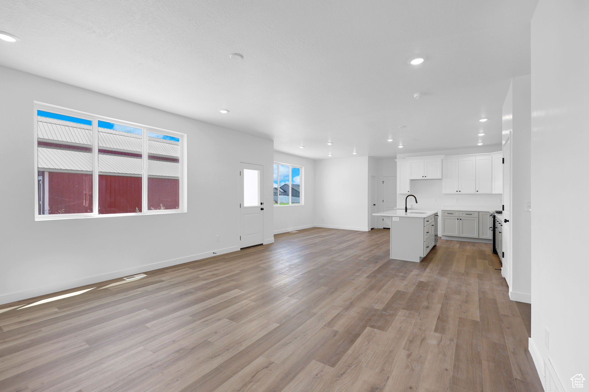IVIE MEADOWS - Residential