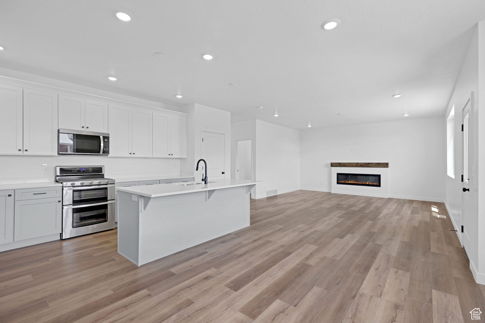 IVIE MEADOWS - Residential