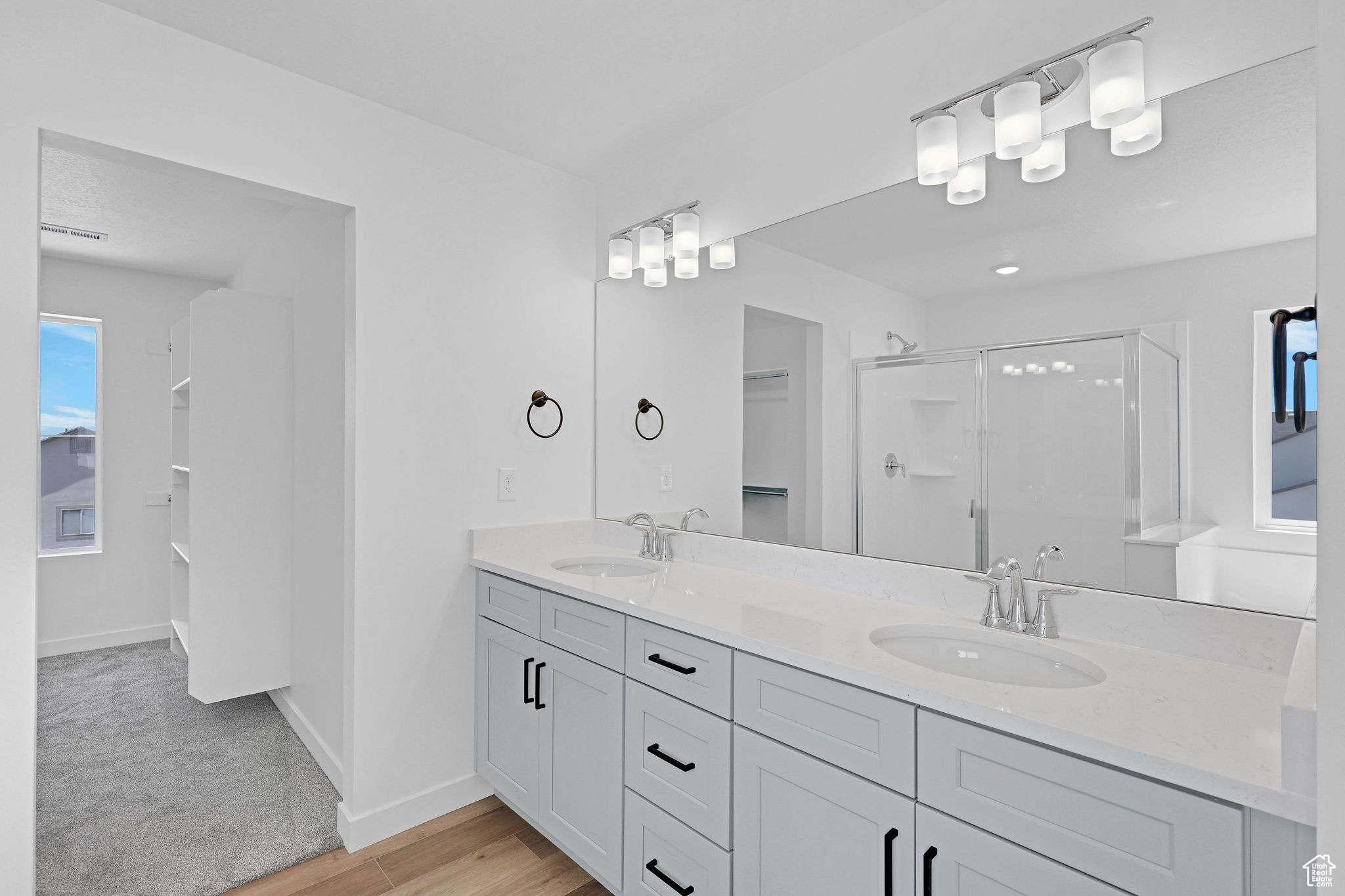 IVIE MEADOWS - Residential