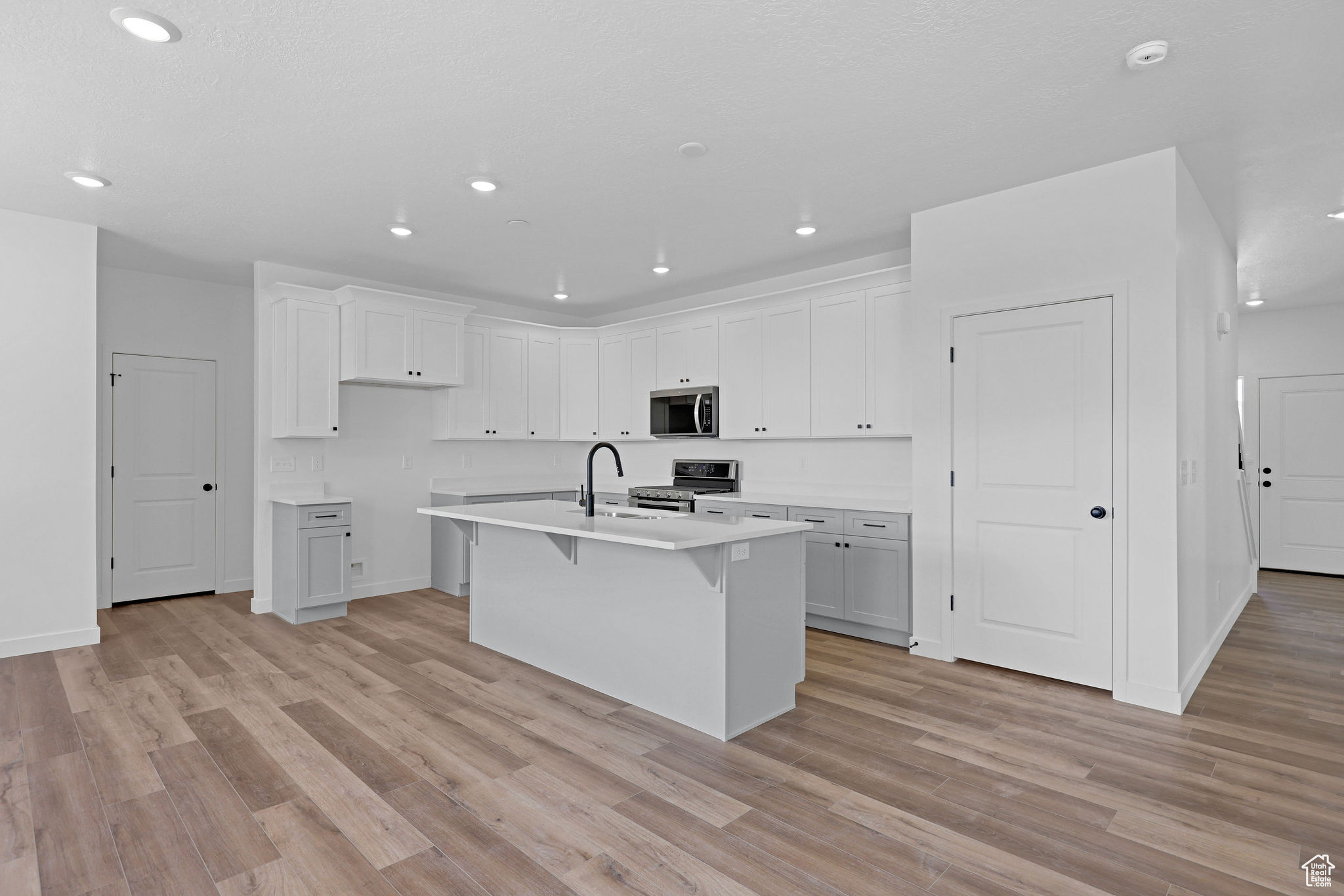 IVIE MEADOWS - Residential