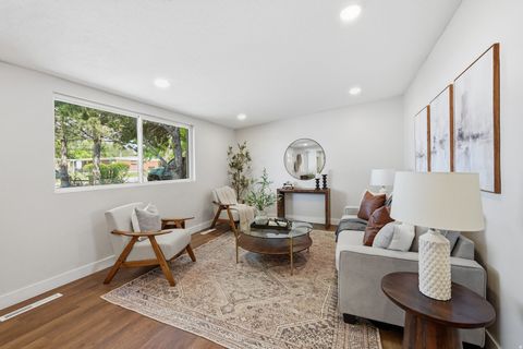 Tiny photo for 1448 N REID DR, Layton, UT 84041 (MLS # 2158975)