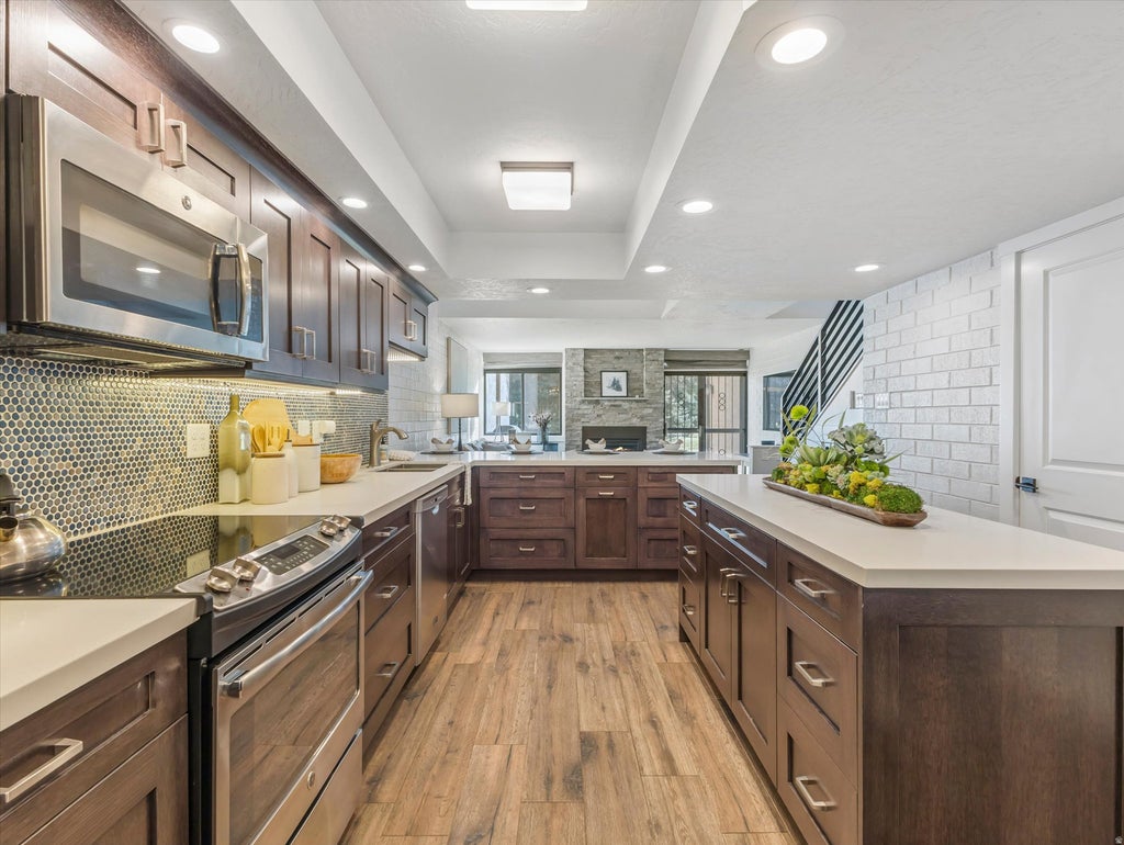 Photo of 1841 CAPTAIN MOLLY DR, Park City, UT 84060 (MLS # 2185465)