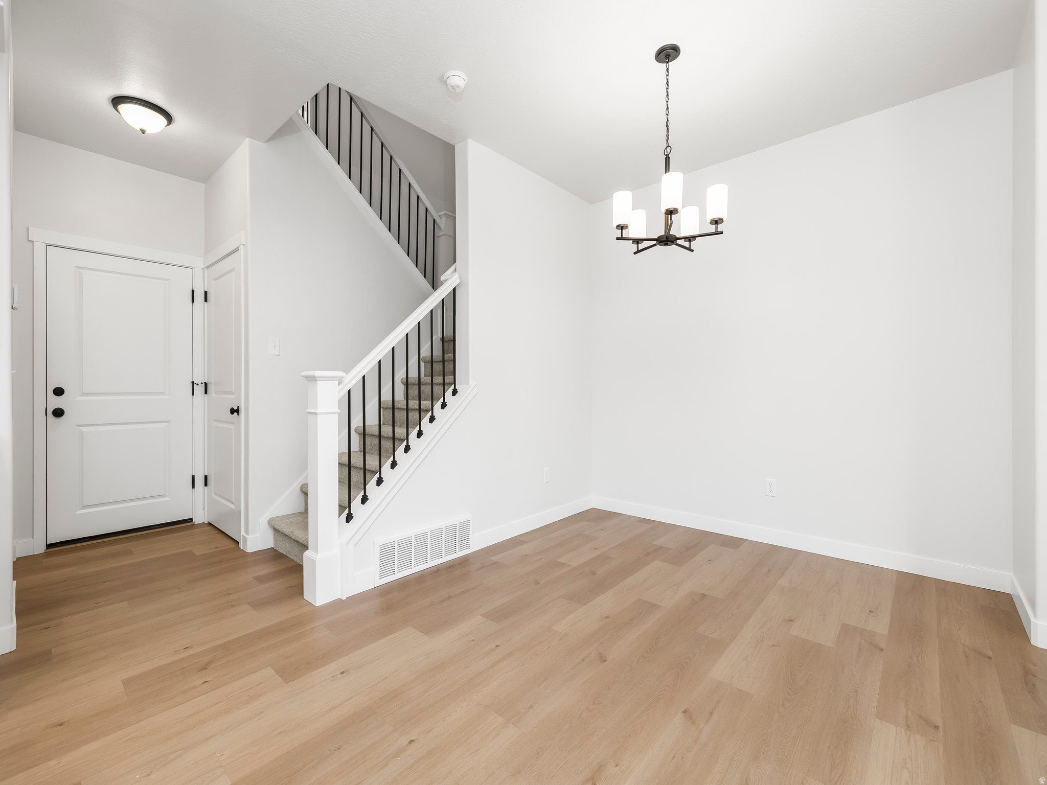 JUNIPER RIDGE - Residential