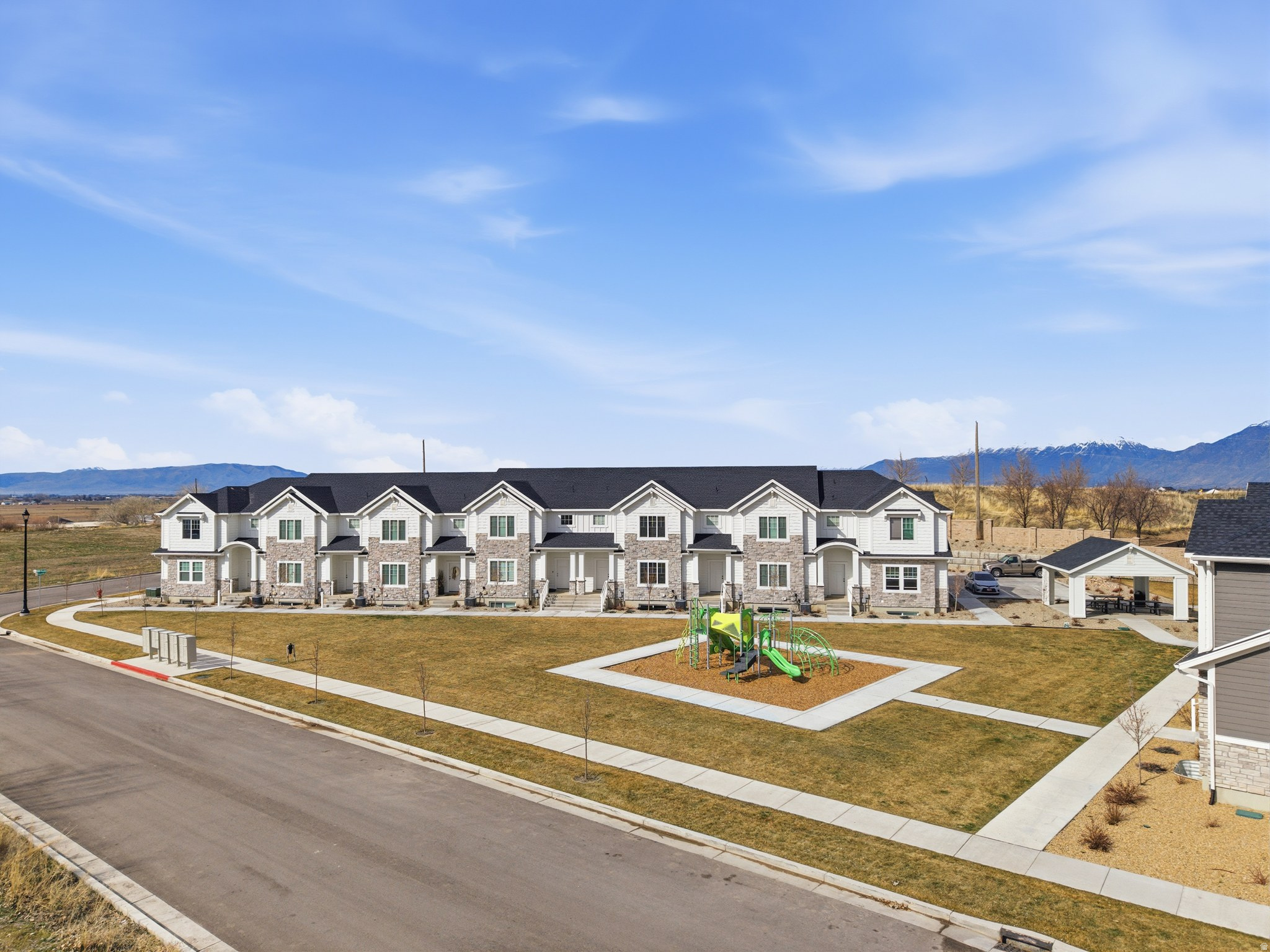 JUNIPER RIDGE - Residential