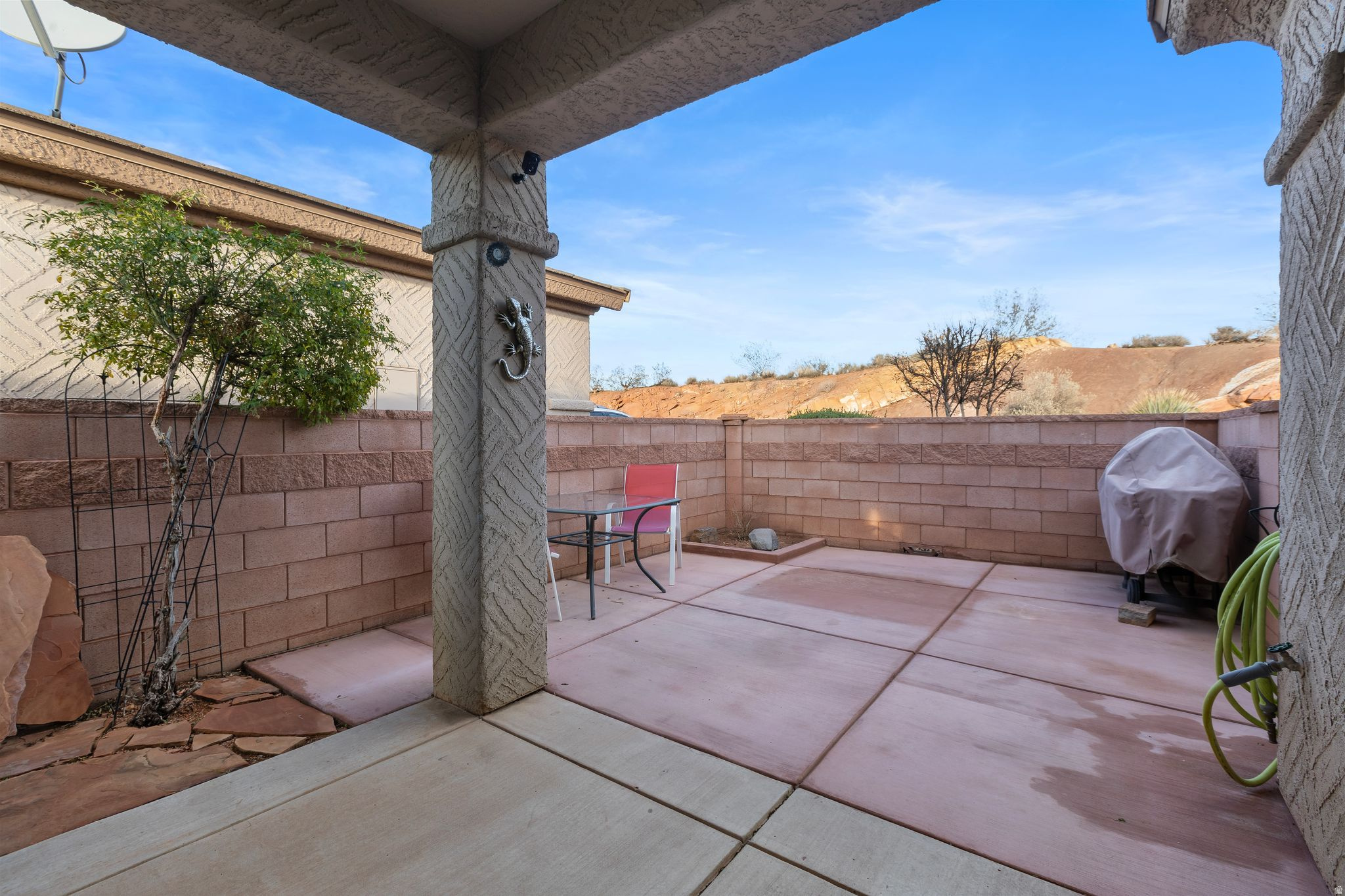 CORAL CANYON - Residential