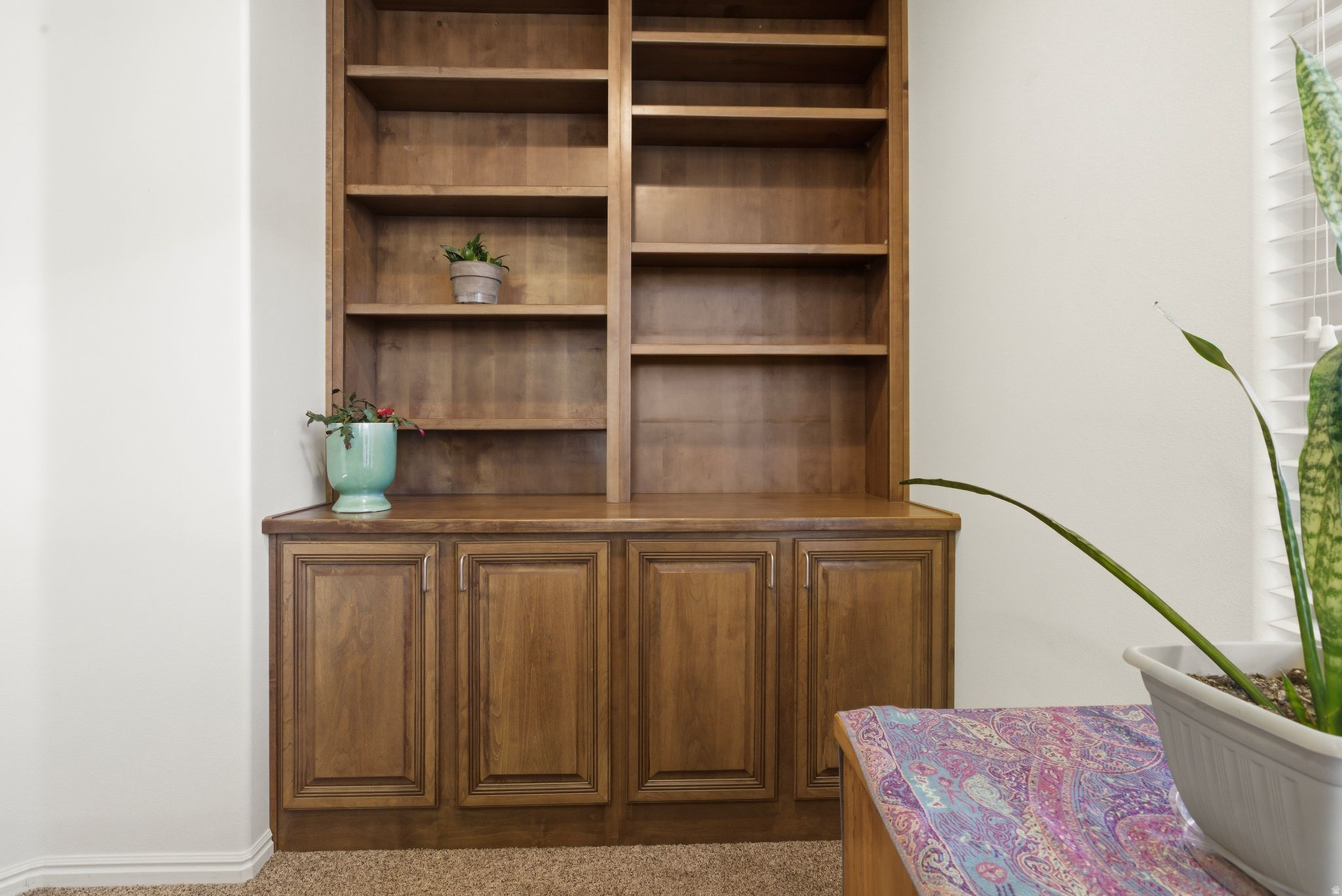 CORAL CANYON - Residential