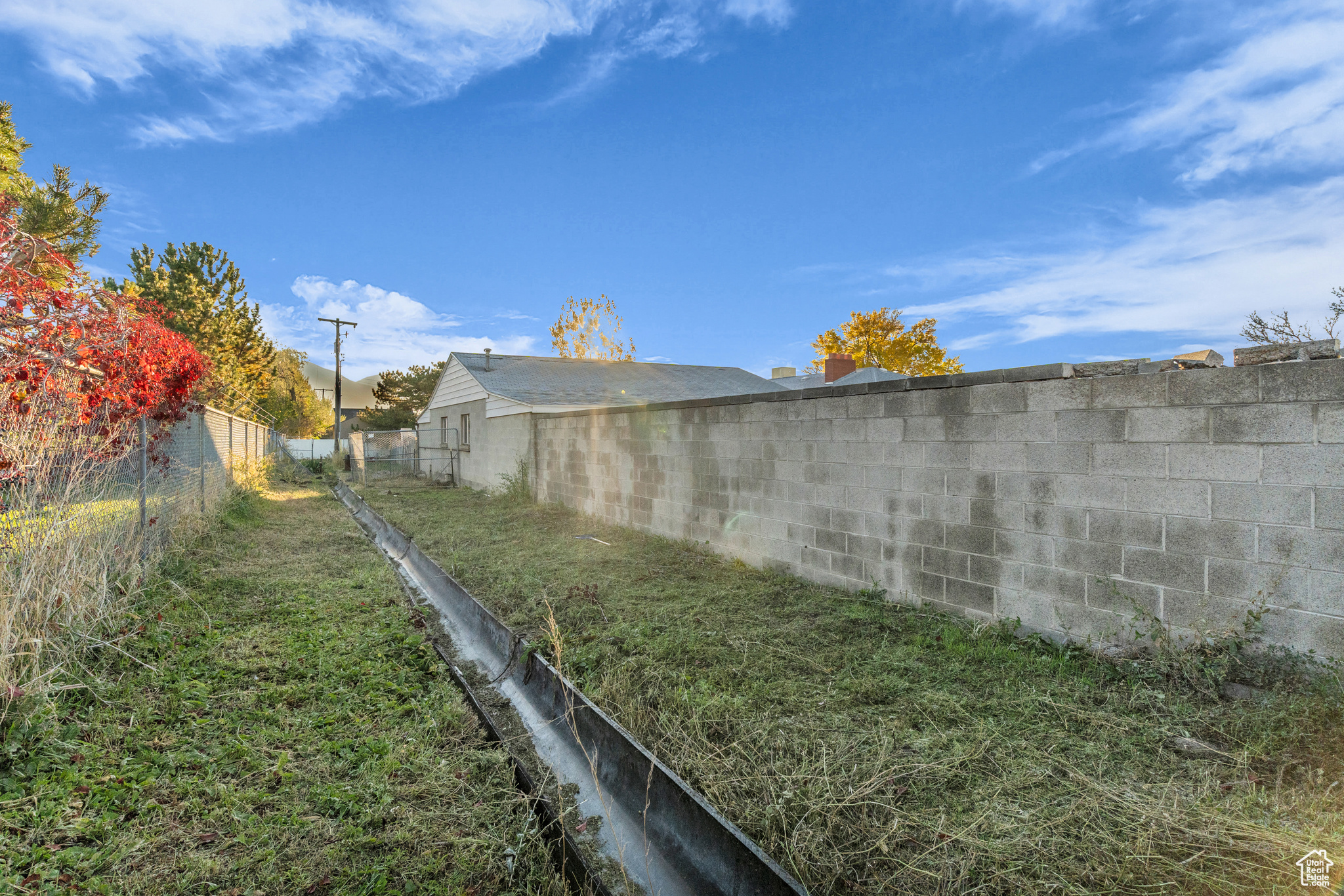 HAMILTON ACRES - Residential