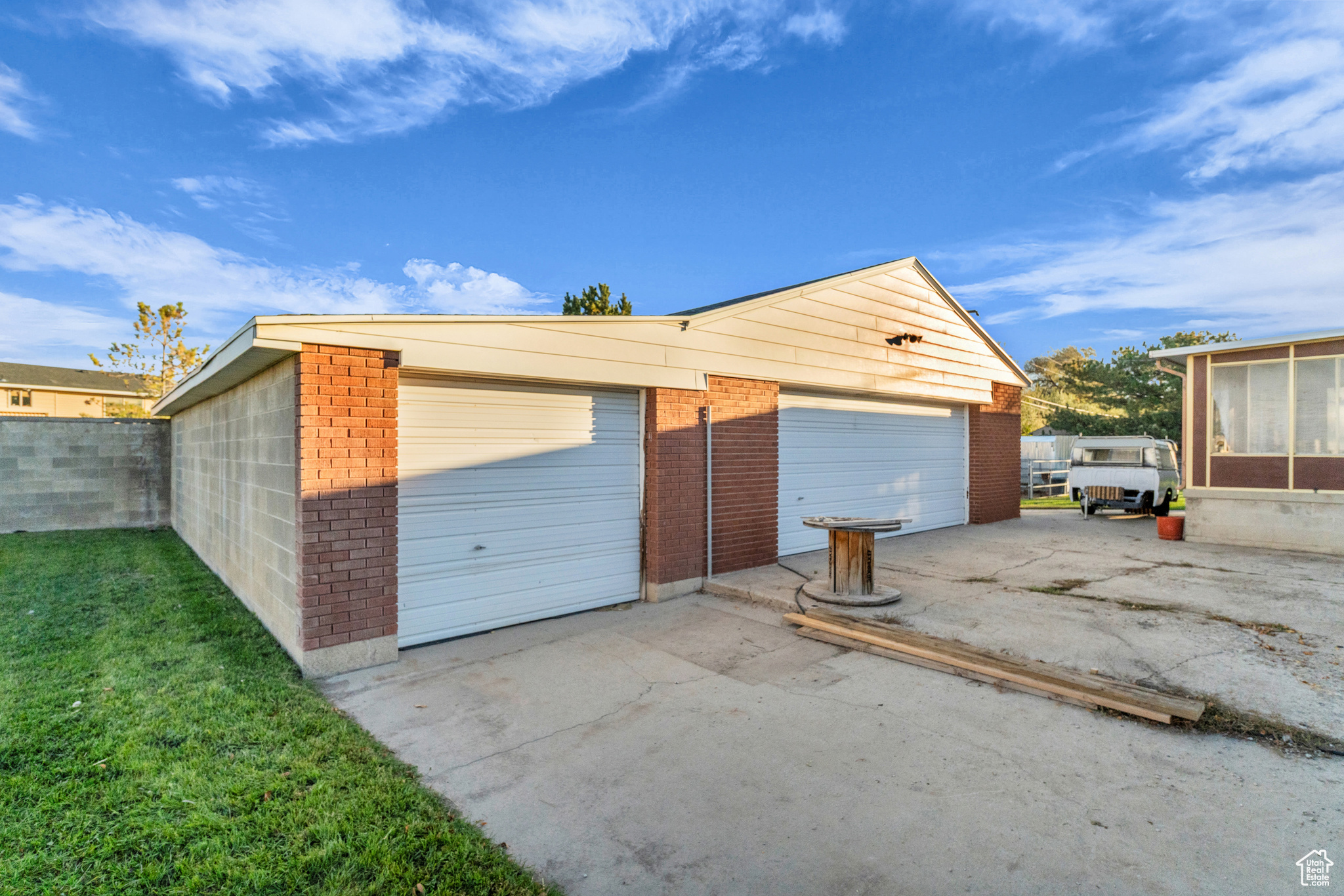 HAMILTON ACRES - Residential