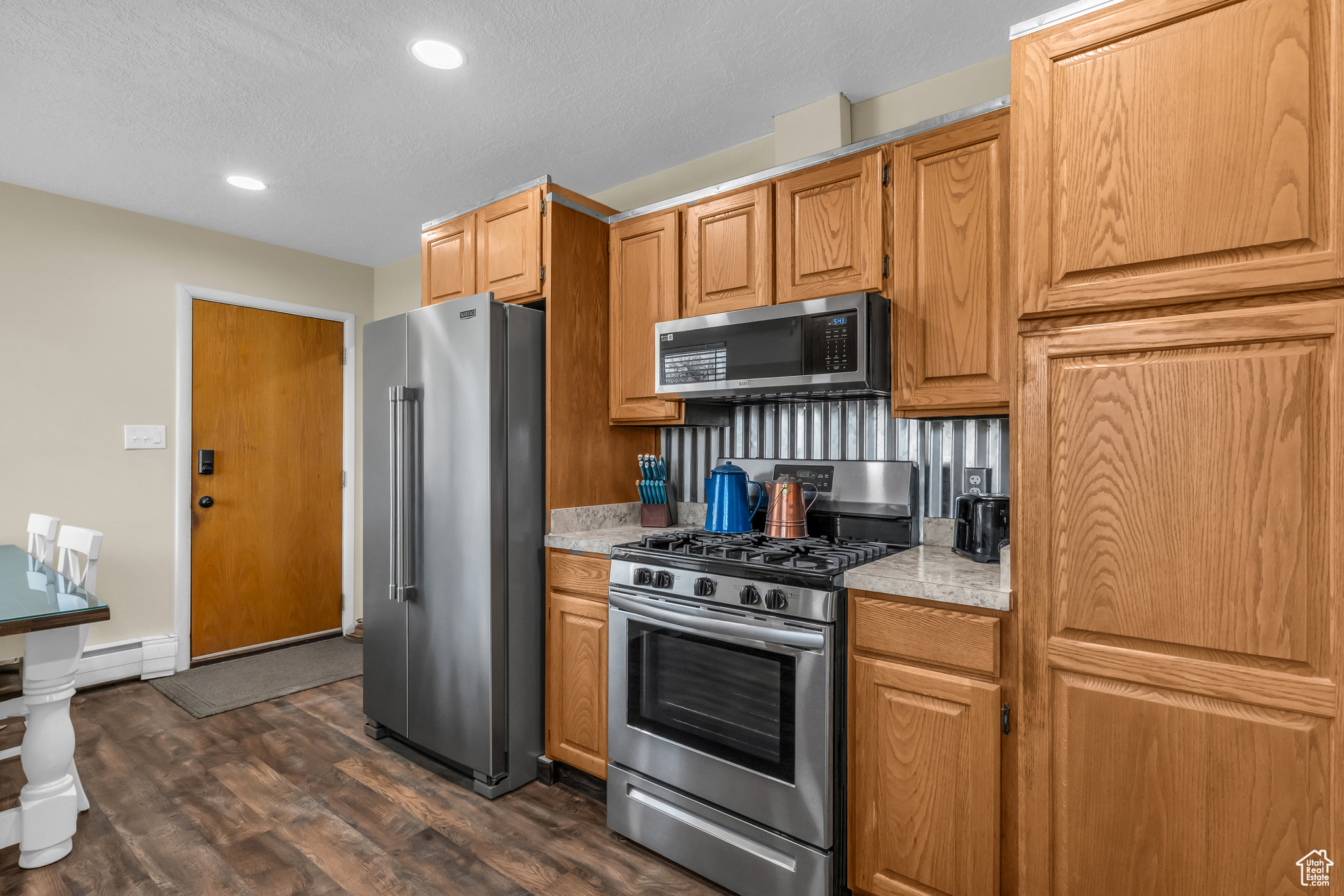 HAMILTON ACRES - Residential