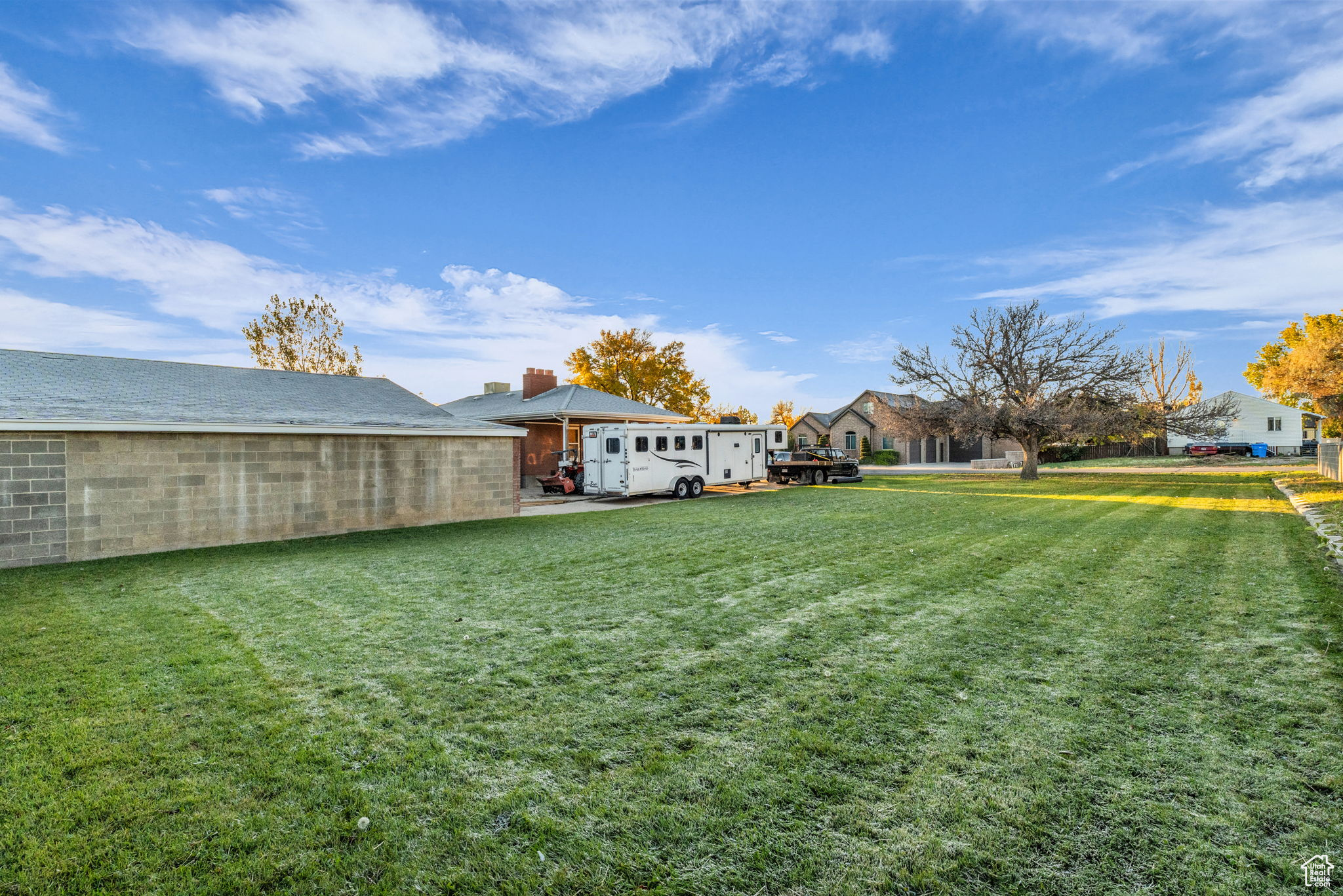 HAMILTON ACRES - Residential