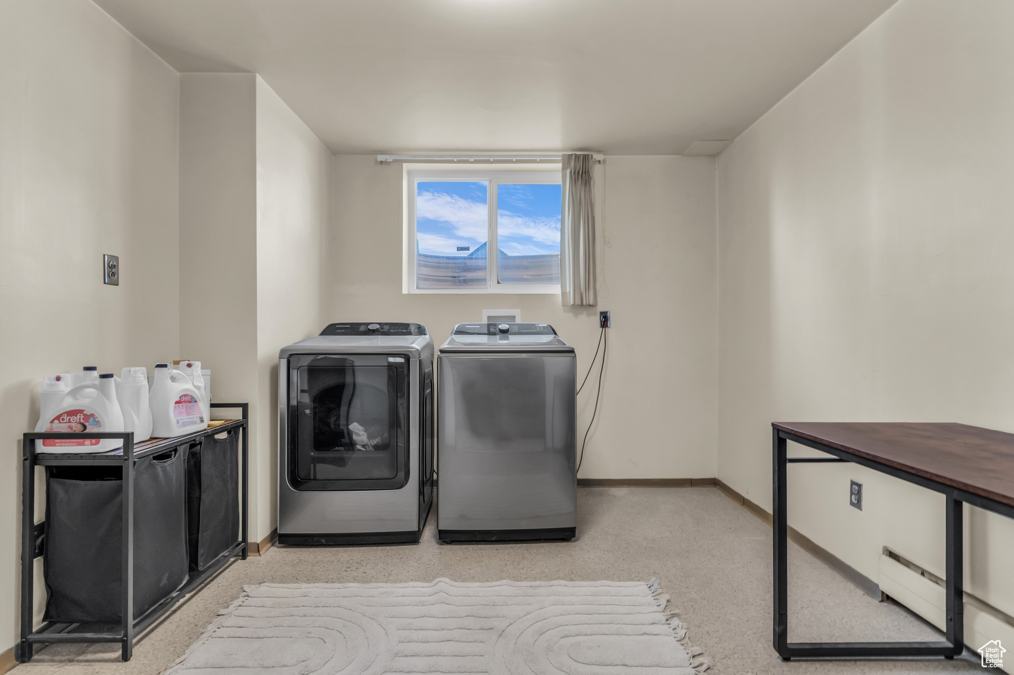 HAMILTON ACRES - Residential