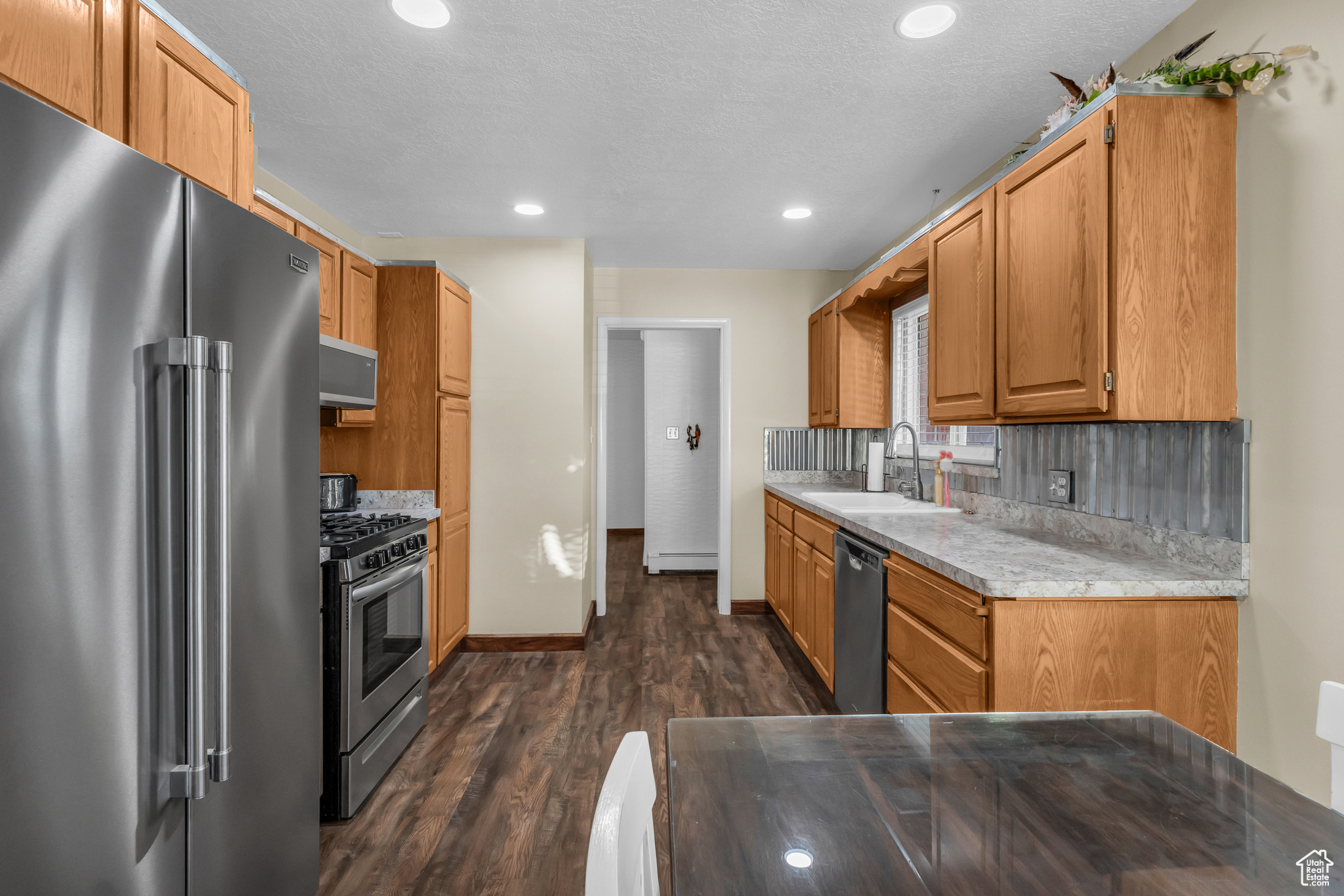 HAMILTON ACRES - Residential