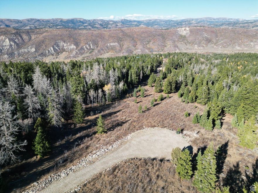 Water and Power already connected. Green belted. Experience mountain living at its best on this beautiful Solider Summit property with breathtaking views in every direction. Enjoy the privacy of a gated community with an addition private gate at the property entrance. Peaceful setting, clean mountain air, making this an ideal retreat for those seeking space and serenity in the mountains.