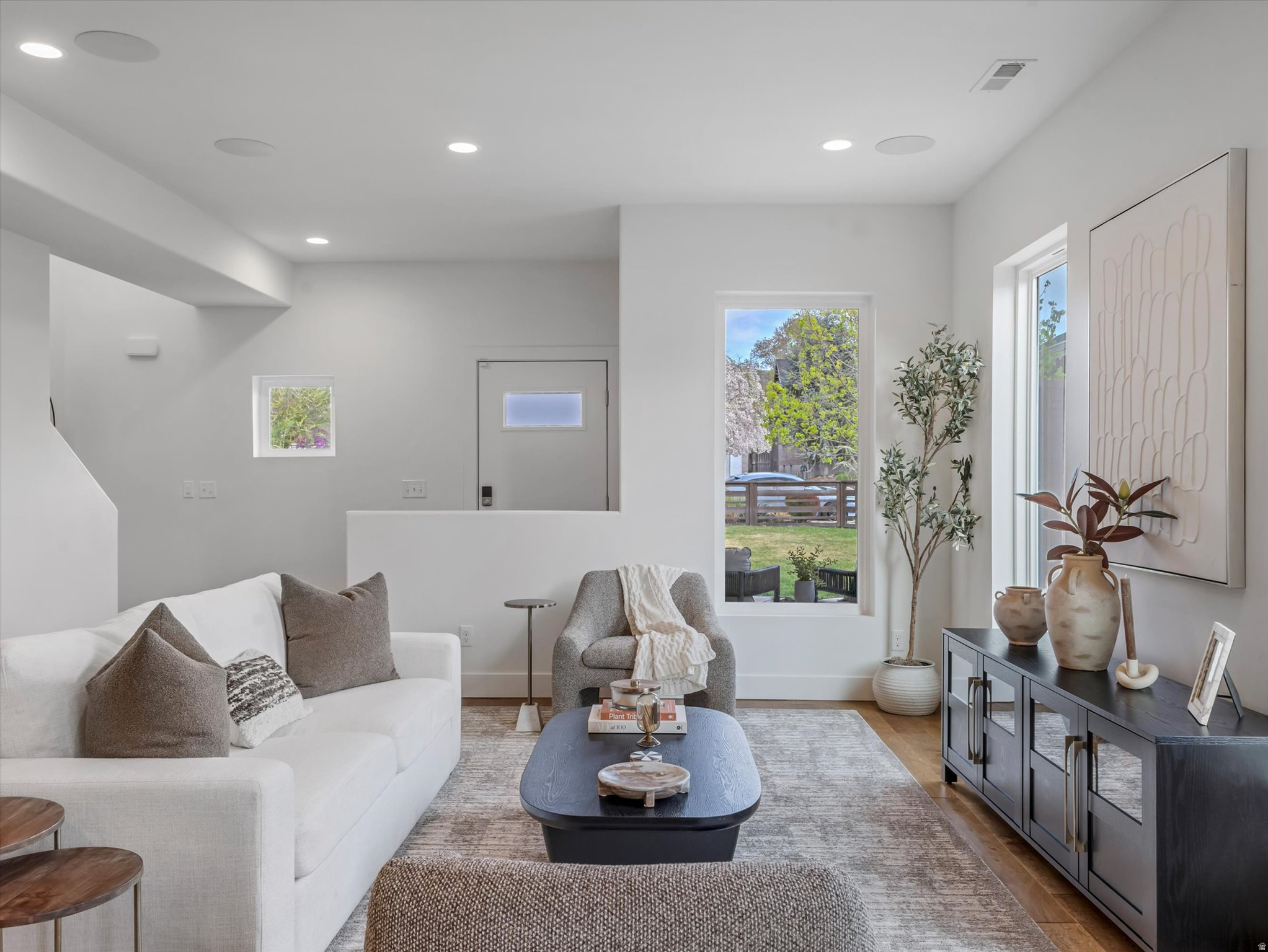 LOT 15 BLK 2 PARADISE ADD - Residential