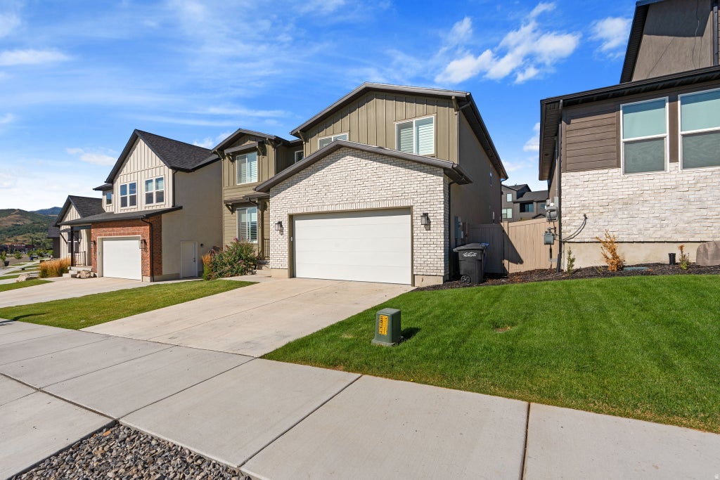 Photo of 6025 N ANGELS LANDING DR, Mountain Green, UT 84050 (MLS # 2179883)