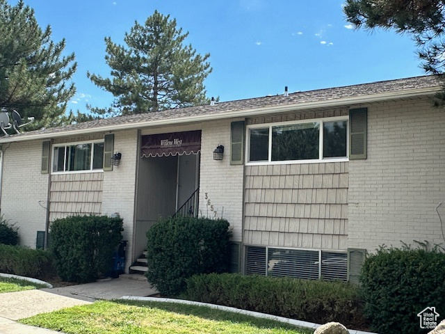 WILLOW WEST CONDO - Residential