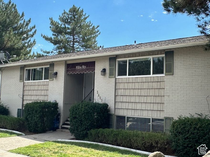 Welcome to this well-kept ground-floor condo offering the perfect blend of convenience and comfort. With 860 square feet of thoughtfully designed living space, this 2-bedroom, 1-bath home is ideal for first-time buyers, downsizers, or anyone seeking a low-maintenance lifestyle.   Features You'll Love Spacious open layout with natural light.Two generously sized bedrooms. Updated finishes and clean, well-maintained interiors. Ground-floor access, easy entry. Quiet, friendly community   Location Perks  Minutes from major freeways for quick commuting Close to shopping, dining, and parks Ideal for professionals, small families, or retirees  Whether you're looking for a cozy place to call home or a smart investment, this condo checks all the boxes. Schedule your showing today and see why this one won't last long!  Square footage figures are provided as a courtesy estimate only and were obtained from county Records.  Buyer is advised to obtain an independent measurement. .Agent is related to seller