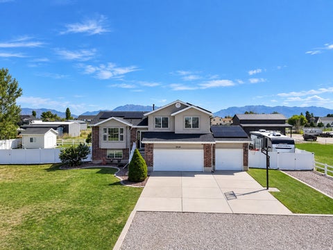 Photo of 5648 S 6950 W, Hooper, UT 84315 (MLS # 2184901)