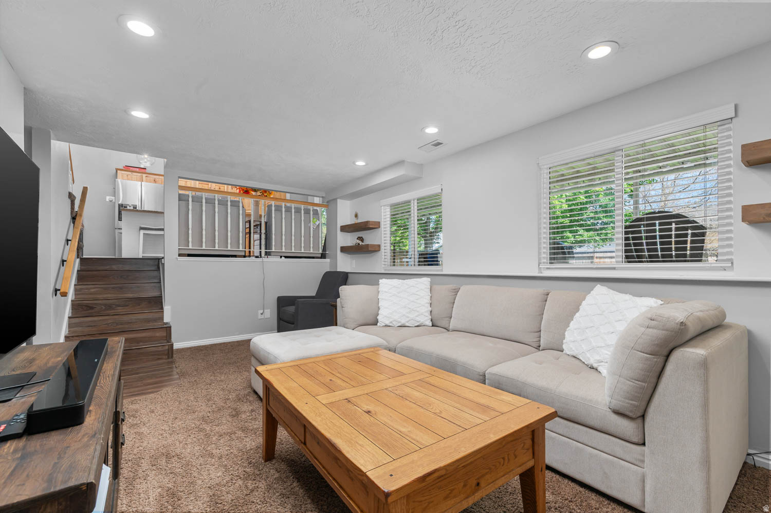 OAKRIDGE HIGHLANDS N - Residential