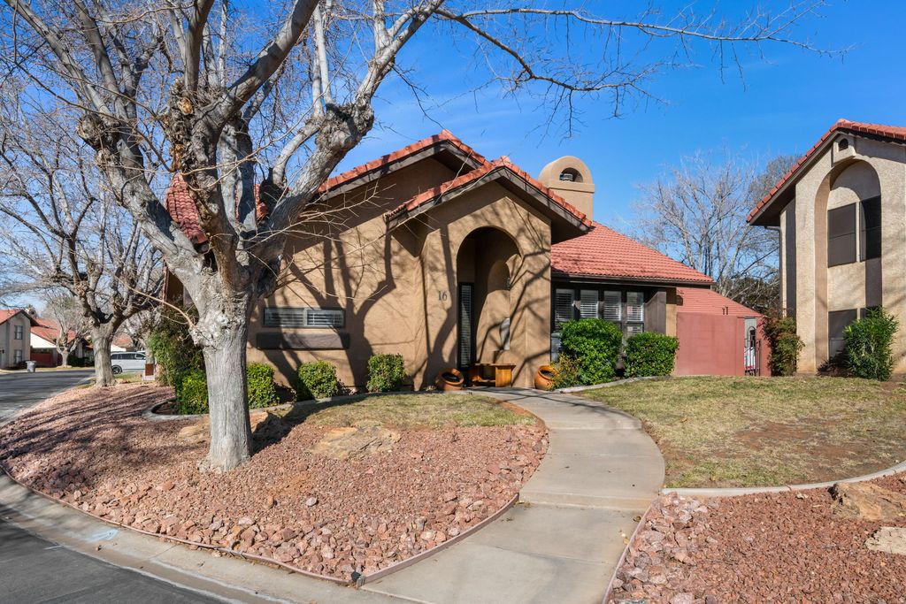 Photo of 301 S 1200 E, Saint George, UT 84770 (MLS # 2131446)