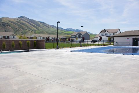Tiny photo for 335 S 1540 E, Hyrum, UT 84319 (MLS # 2155121)