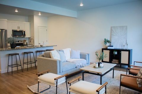 Tiny photo for 335 S 1540 E, Hyrum, UT 84319 (MLS # 2155121)