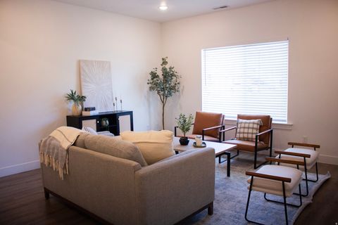 Tiny photo for 335 S 1540 E, Hyrum, UT 84319 (MLS # 2155121)