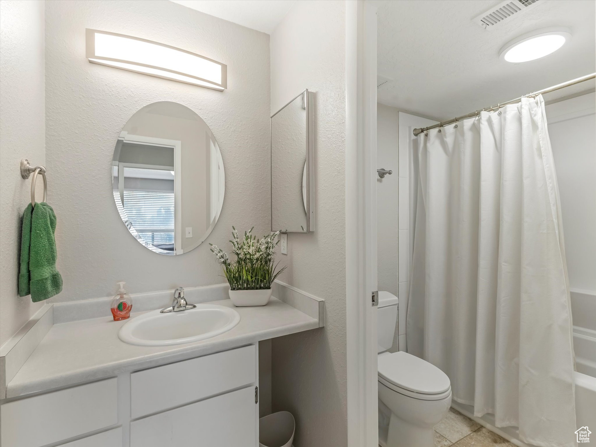 QUAILBROOK EAST - Residential