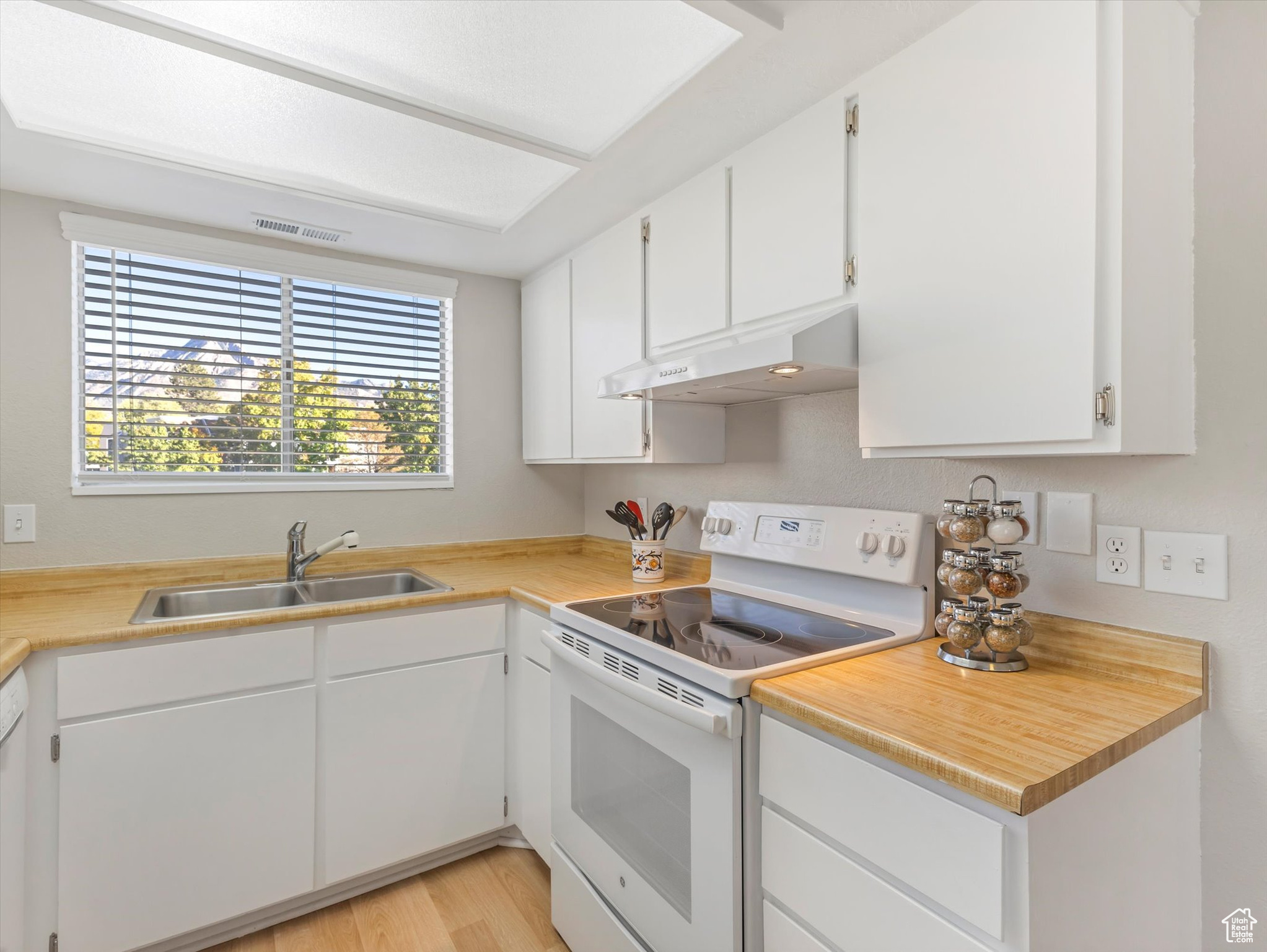 QUAILBROOK EAST - Residential