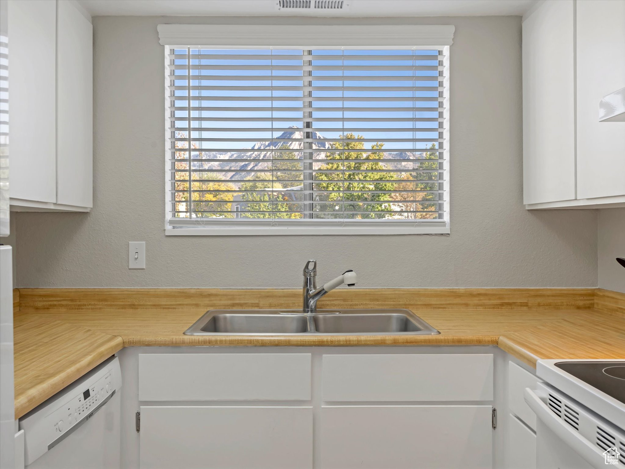 QUAILBROOK EAST - Residential