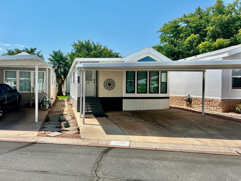 Photo of 1160 E TELEGRAPH ST #130, Washington, UT 84780 (MLS # 2178996)