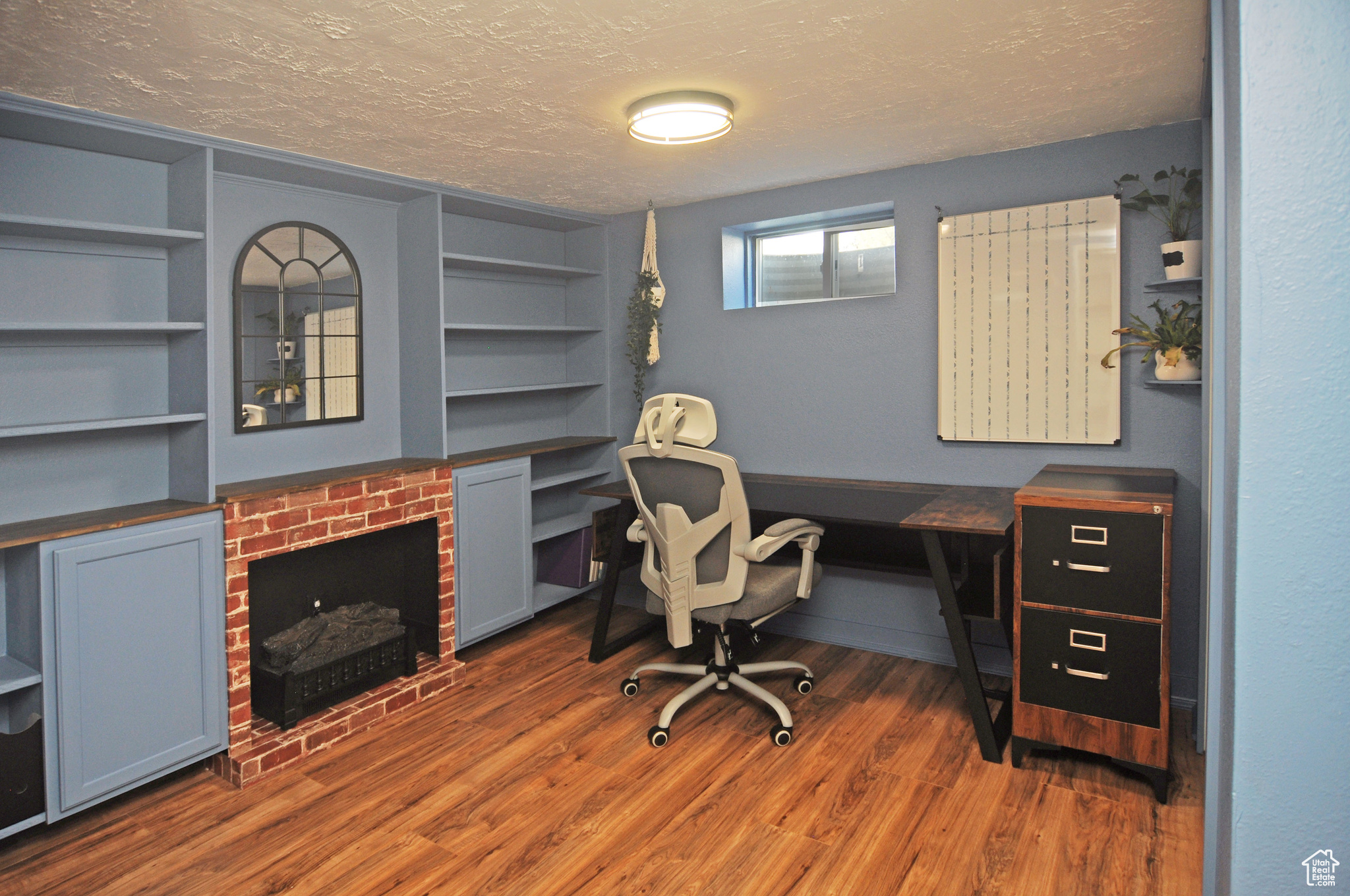 DIAMOND HILLS - Residential