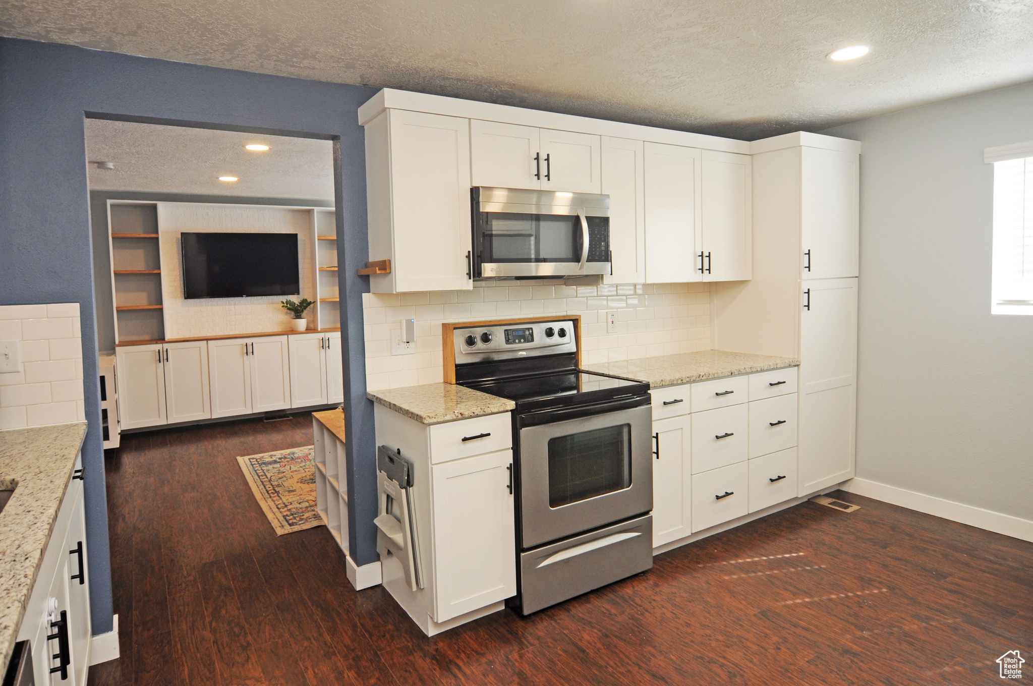 DIAMOND HILLS - Residential