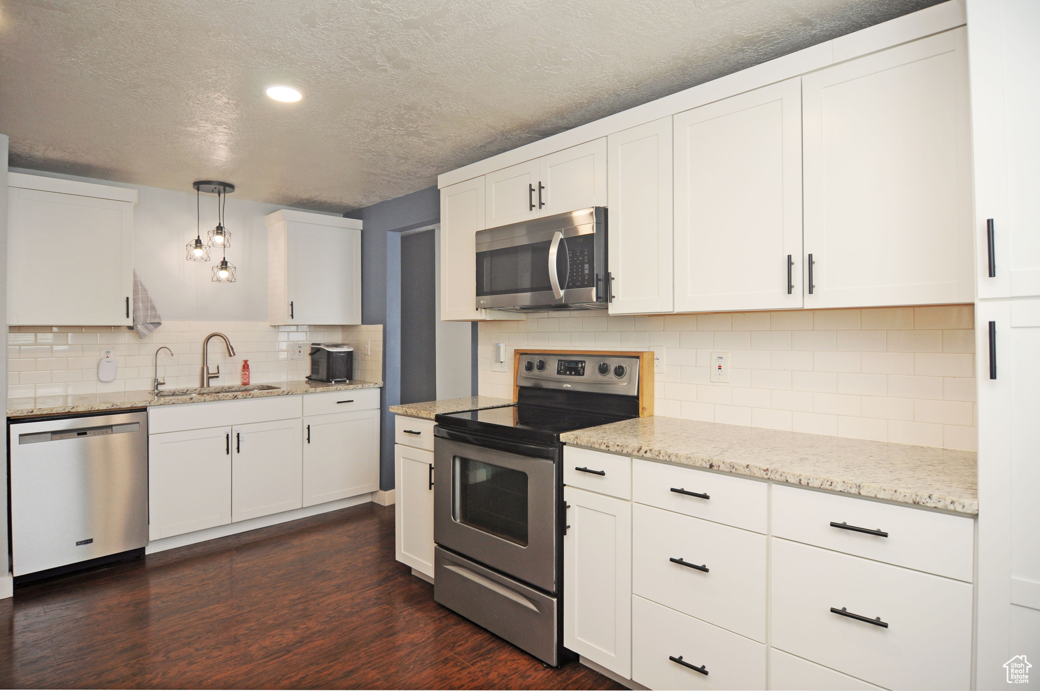 DIAMOND HILLS - Residential